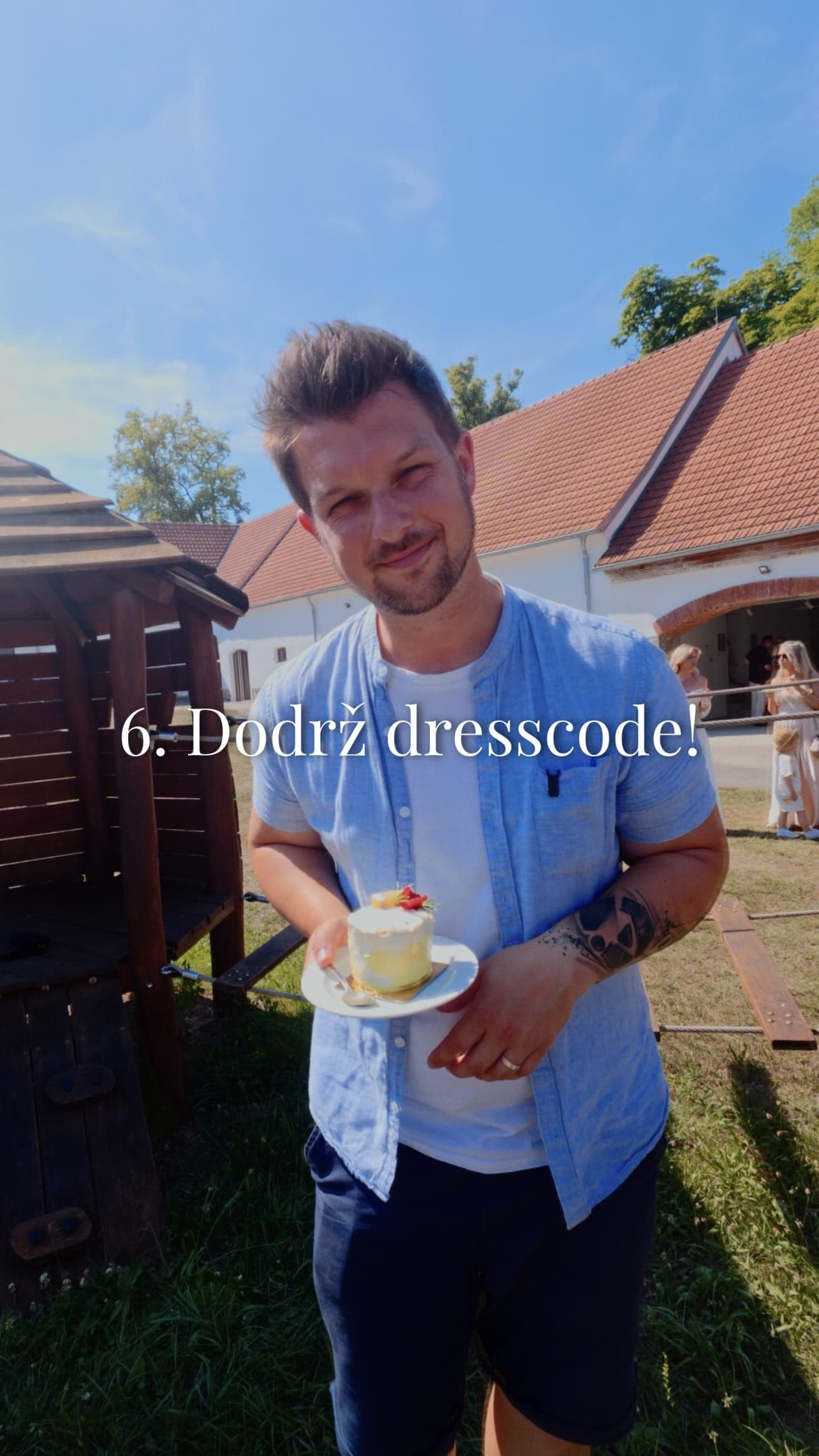 Dress code na svatbě není o buzeraci 🤷🏻‍♂️😊

Je to malé přání novomanželů, které dokáže udělat obrovský rozdíl ve výsledné atmosféře, fotkách i videu.

Když o svatbě víme měsíce dopředu, pojďme si vybrat outfit, který bude pohodlný, bude ladit se stylem svatby a klidně ho využijeme i později.

Protože pro hosta je to jeden outfit.
Pro novomanžele vzpomínka na celý život.

Souhlasíte, nebo je podle vás dress code zbytečnost?

#svatba #dresscode #svatebniinspirace #svatebnikameraman #svatebnivideo
